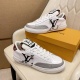 Louis Vuitton Adult men's Charlie Low gang Sneaker White