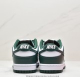 Dunk Low SE Lottery Pack Green