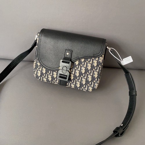 women's Original Jacquard Oblique Saddle Bag black 23cmx 17cm