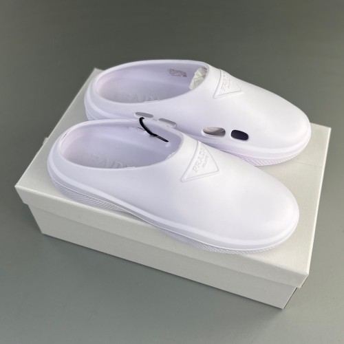 Foam rubber muller shoes white