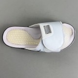 Hydro XI 11 Retro slippers white AA1336