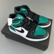 1 Retro High Pine Green  555088-302