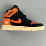 1 Retro High Shattered Backboard 3.0 555088-028