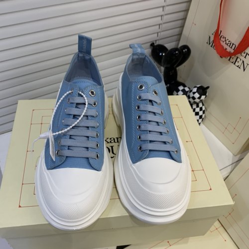 Tread Slick Low Lace Up Blue