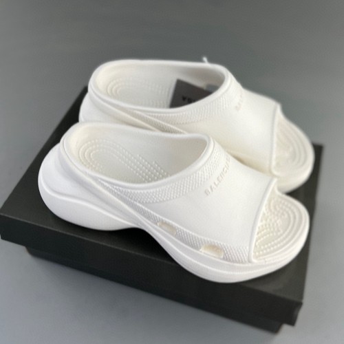 Pool Slide Sandals White (Women's)