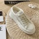 Women's low top sports shoes white