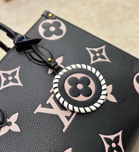 Women's original onthego Cowhide handbag black pink 35cm