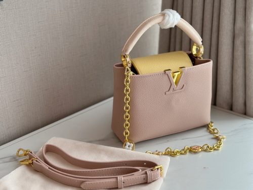Women's original Capucines Taurillon Cowhide handbag Light Pink 20CMX14CM
