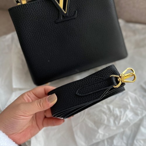 Women's original Capucines Taurillon Cowhide handbag black 20CMX14CM