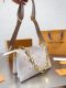 Women's original COUSSIN BB messenger bag white 26cmx19cm