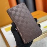 Men's New Retro Embossed Calf Leather Wallet Card Bag brown M60017