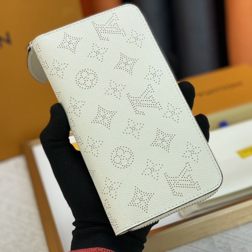 Women's Zippy Silver Hardware Printed Perforated Design Calfskin Wallet white M61867