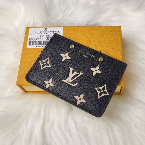 Women's Gold Logo Embossed Soft Grain Leather Wallet black M69171
