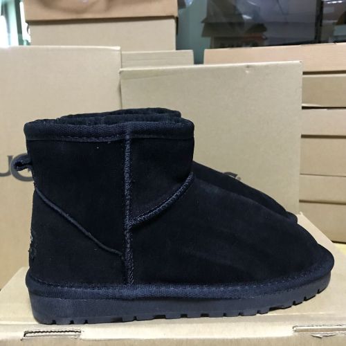 Adult Classic Mini II Boot Black Shoes Size 35
