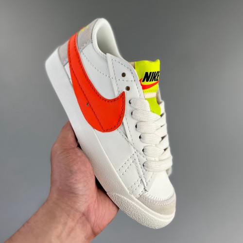 Blazer Low 77 Jumbo Board shoes White Orange DQ8769-100