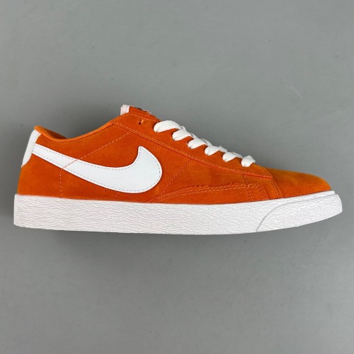 WMNS Blazer Low LX Board shoes White orange 330247