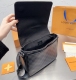 Men's DISTRICT Fashionable Versatile Messenger Bag