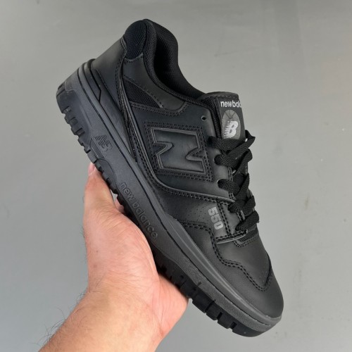 BB 550 running shoes black