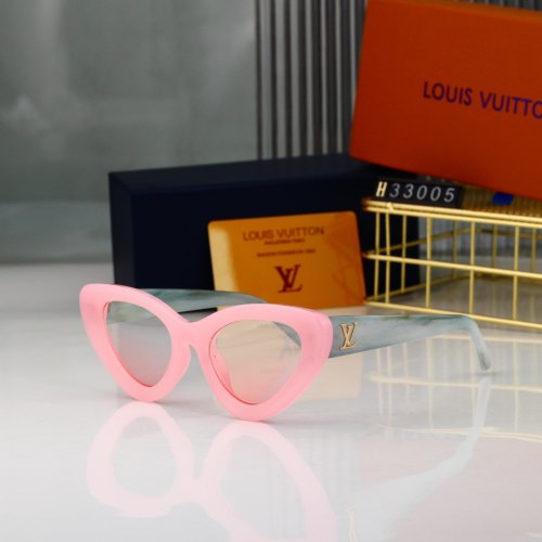 Cyclone Butterfly Shaped Frame Gradient Color Lenses Fashionable Cute Style Sunglasses 33005