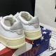 Medalist Low Sneakers White Silver