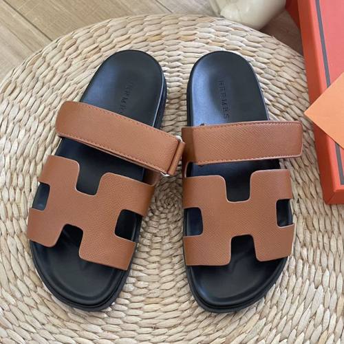 Summer New Granular Leather Surface Comfortable Breathable Men's Sandals Brown