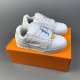 adult Trainer Sneaker Low white