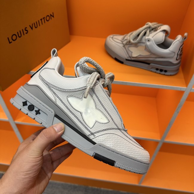 Men's Adult Skate Sneaker Silver Gray