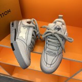 Men's Adult Skate Sneaker Silver Gray