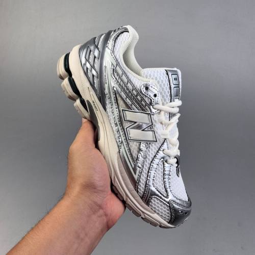 M1906R Retro Casual Sports Basketball Shoes Gray&White M1906DD