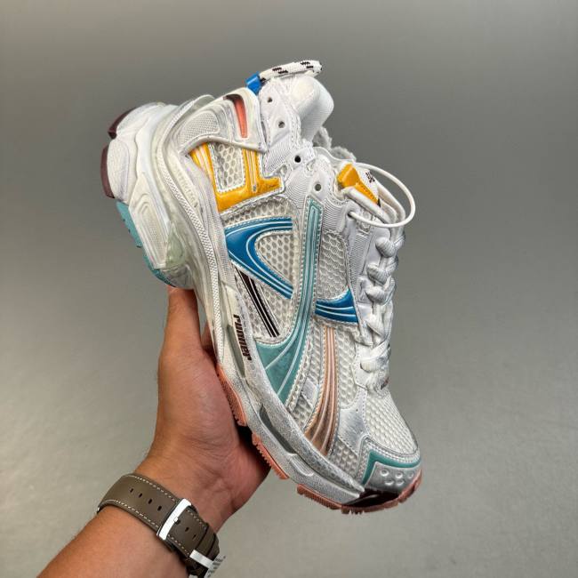 Runner Low cut Casual Sneakers White 772767 W3RNY 0328