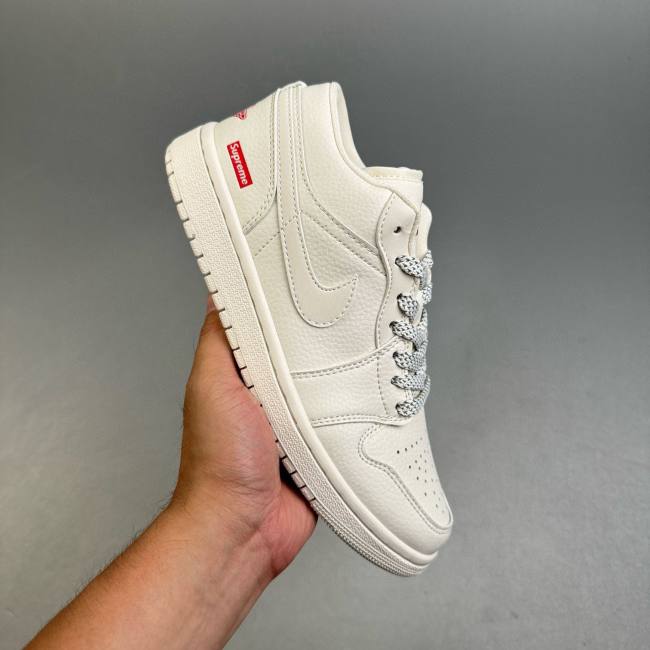 Jordan 1 Retro Sneakers Beige WG8850-002