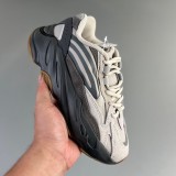 Yeezy Boost 700 Casual Sneakers Beige Black