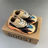 Yeezy Boost 700 Casual Sneakers Enflame Amber Beige