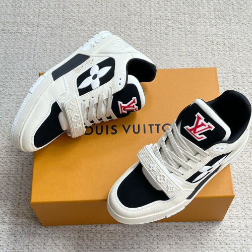 Trainer Casual Sneakers Monogram Flower Black White