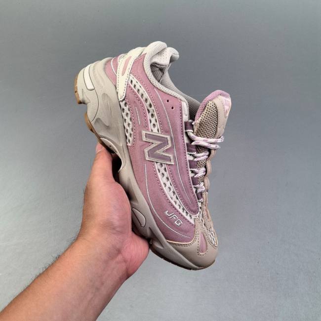 M1000 Retro Low-cut Casual Sneaker Pink M1000JG1
