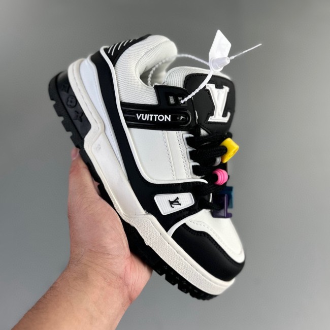 Trainer Maxi Low Top Lace Up Sneakers Black White