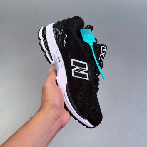 NB M1906 Retro Low Top Clunky Sneakers Black M1906RPA