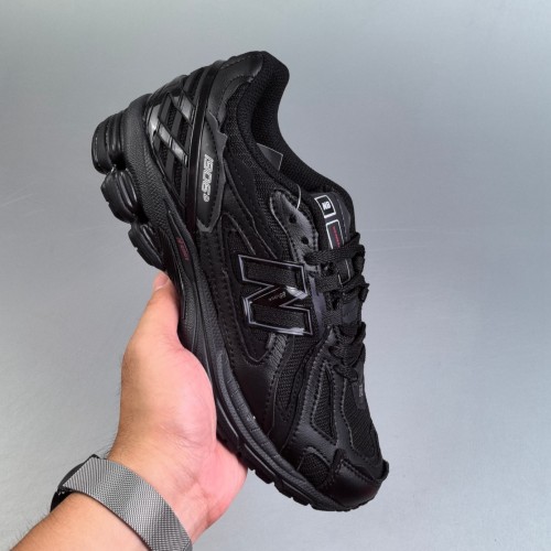 M1906 Retro Sneakers Running Shoes Black M1906DE
