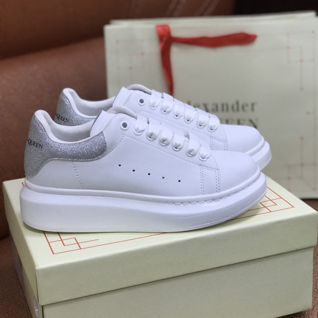 Unisex Oversized Sneakers White Silvery