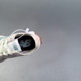 NB 327 Retro Athletic Jogging Shoes Beige WS327HGI