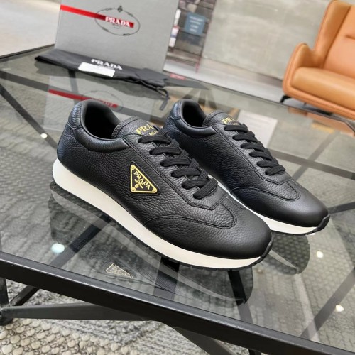 Men's Low Top Sneakers Black