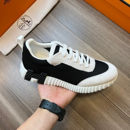 Bouncing Mesh Low Top Sneakers Black White