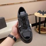 VL7N Low Top Cushioned Sneakers Black