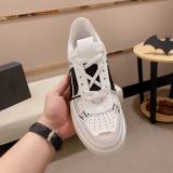 VL7N Low Top Cushioned Sneakers White Black