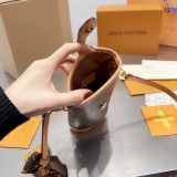 Fold Me Pouch Cowhide Shoulder Bag Brown 11x6.5x20cm