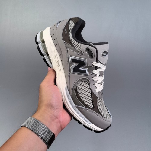 NB 2002R Retro Sneakers Running Shoes M2002