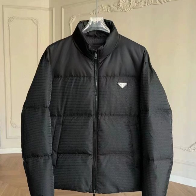 Men's Winter Embroidered Logo Down Jacket Black