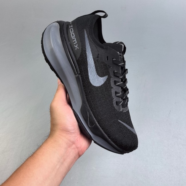 5A ZoomX Invincible Run 3 Sneakers Running Shoes
