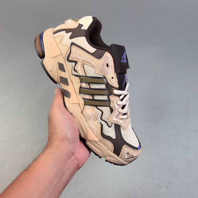 5A Response CL Retro Sneakers