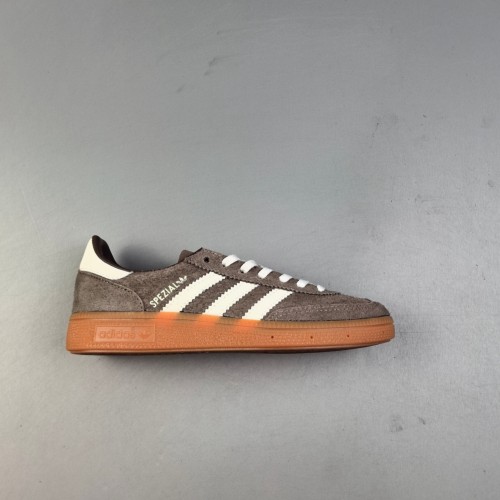 5A Handball Spezial Earth Strata Gum Casual Sneakers Brown